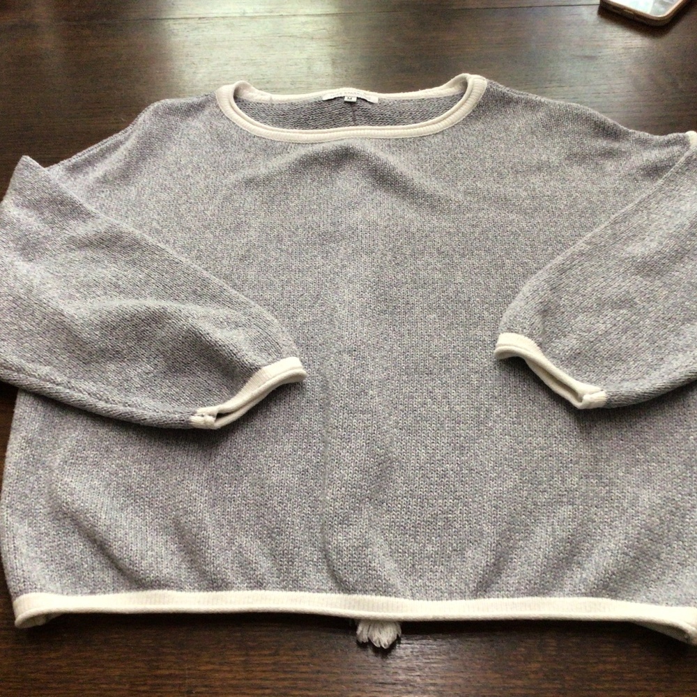 Miss Sparkling grey and white sweater with fringe on back. Size M - Picture 1 of 6